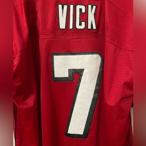 Mike Vick Atlanta Falcons jersey - Picture 5 of 8